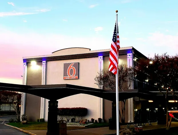 Motel 6 Mesquite, TX – Town East hotel detail image 3