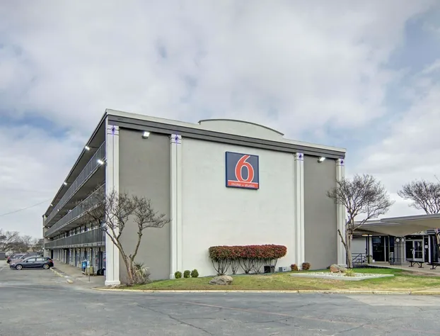 Motel 6 Mesquite, TX – Town East hotel detail image 2