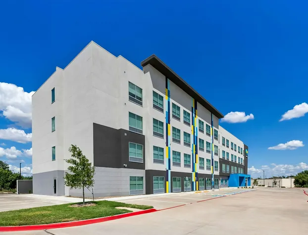 Tru by Hilton Plano Hwy 75 hotel detail image 3