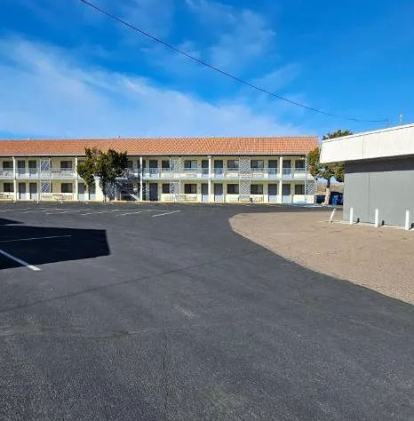 Travel Inn & Suite hotel detail image 2