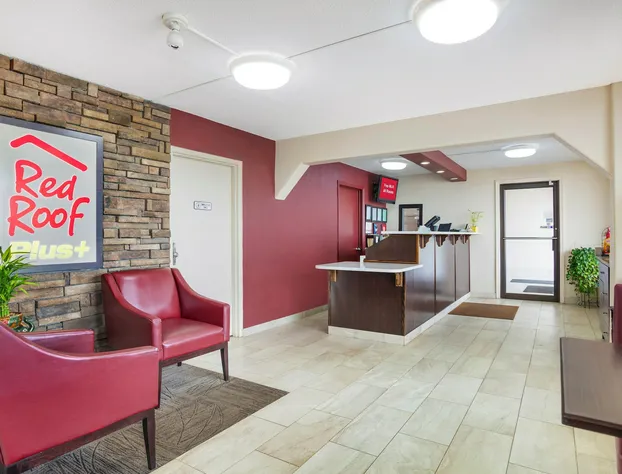 HomeTowne Studios by Red Roof Huntsville - Madison hotel detail image 4