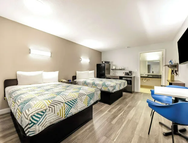 Studio 6 Fort Worth, TX -Stockyards East hotel detail image 4