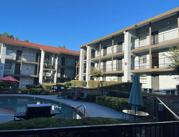 Guest Inn & Suites hotel detail image 2