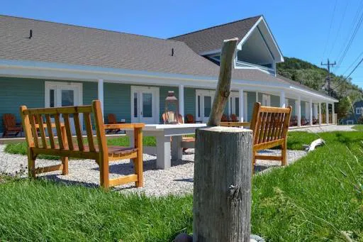 The Tides Inn hotel detail image 3