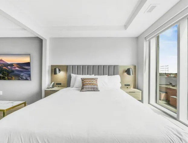 Skye Hotel & Residences, BW Signature Collection hotel detail image 4