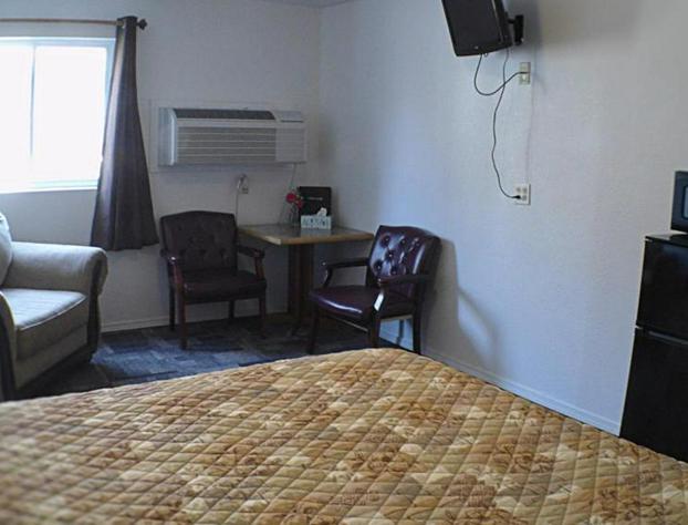 Americas Best Value Inn Salmon hotel detail image 4