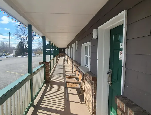Werry'S Cottages Motel & Pub By OYO East Stroudsburg Poconos hotel detail image 2