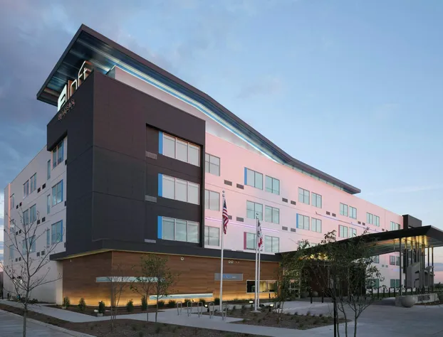 Aloft Waukee hotel detail image 1