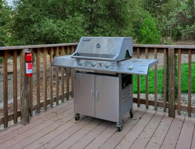 The Juniper Bear Lodge by BnB Yosemite hotel detail image 2