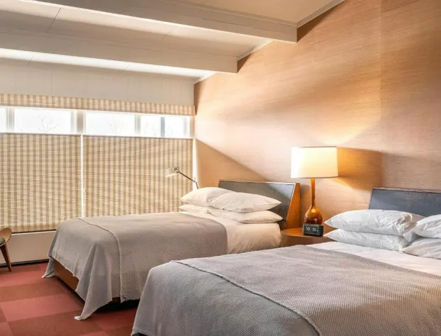 OTIS Harbor Springs hotel detail image 2