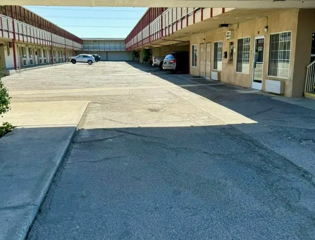 Regency Inn Fresno hotel detail image 1