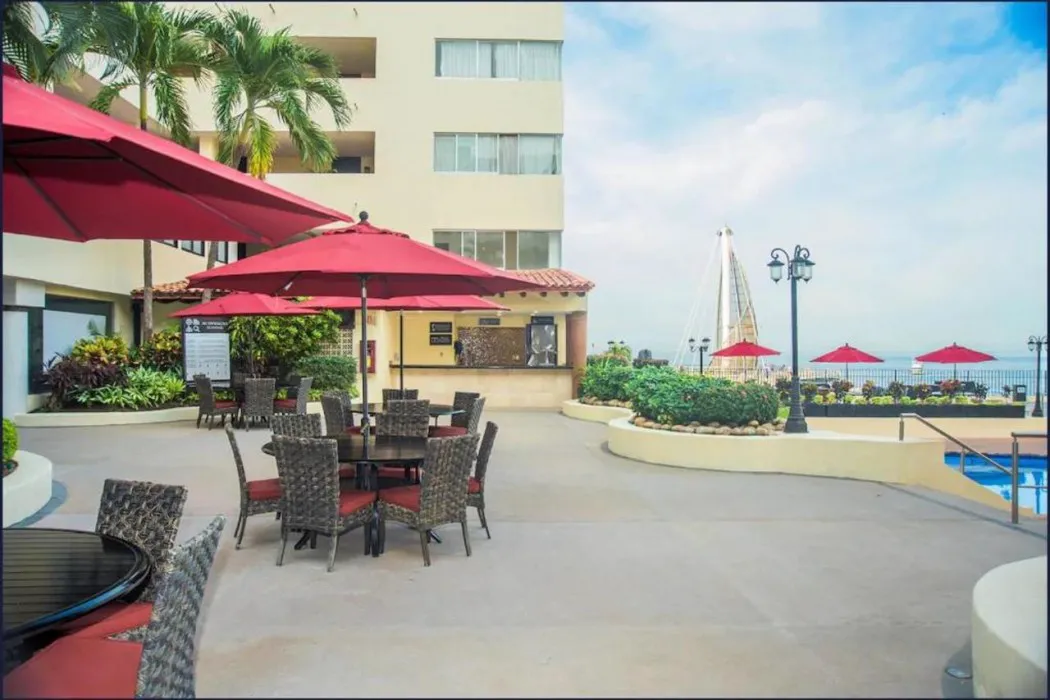 Hotel Delfín Vista Pier Beach Front hotel hero