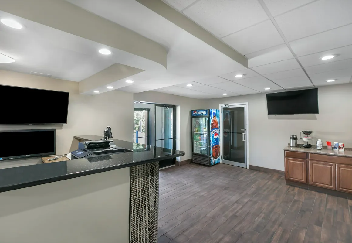 Knights Inn Bristol hotel hero