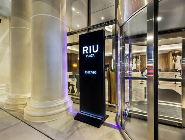 Hotel Riu Plaza Chicago hotel detail image 2