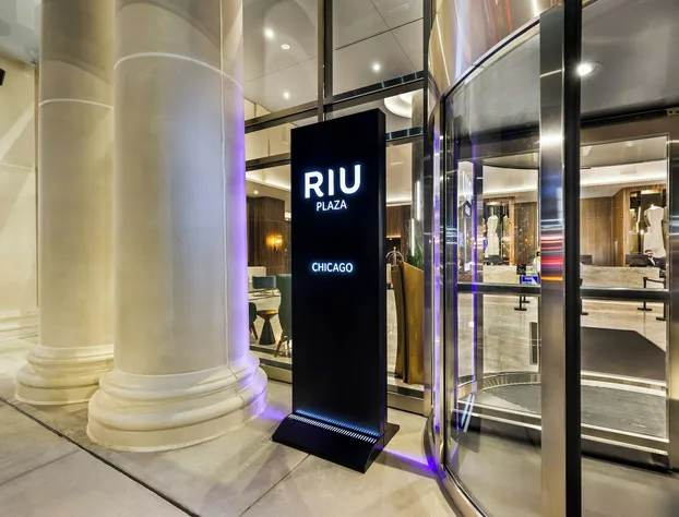 Hotel Riu Plaza Chicago hotel detail image 2