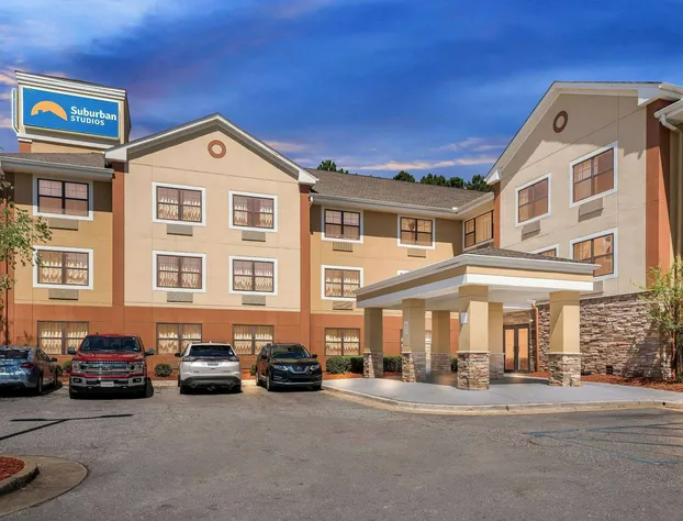 Suburban Studios Columbus Bradley Park hotel detail image 1