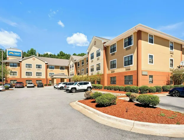 Suburban Studios Columbus Bradley Park hotel detail image 3