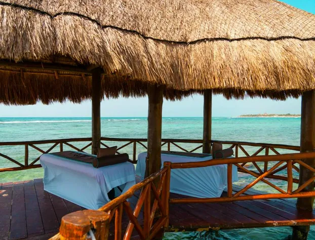 Grand Oasis Riviera hotel detail image 1