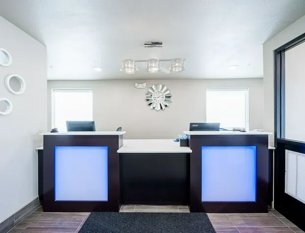 Stratford House Inns - Edmond hotel detail image 1