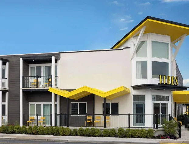 The Vibes Hotel, Trademark Collection by Wyndham hotel detail image 1
