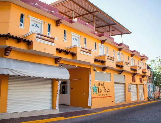 OYO Hotel La Playa hotel detail image 1