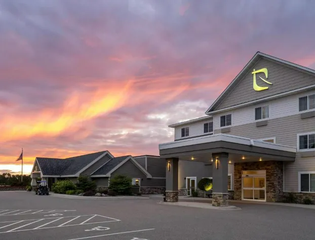 Little Crow Hotel & Conference, Trademark by Wyndham hotel detail image 2