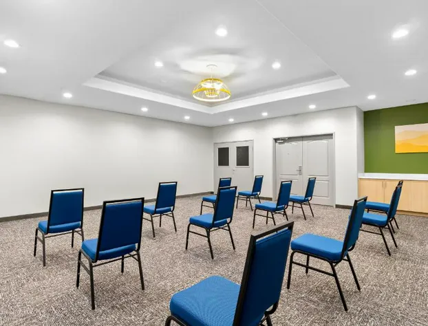 Spark by Hilton Missouri City hotel detail image 4