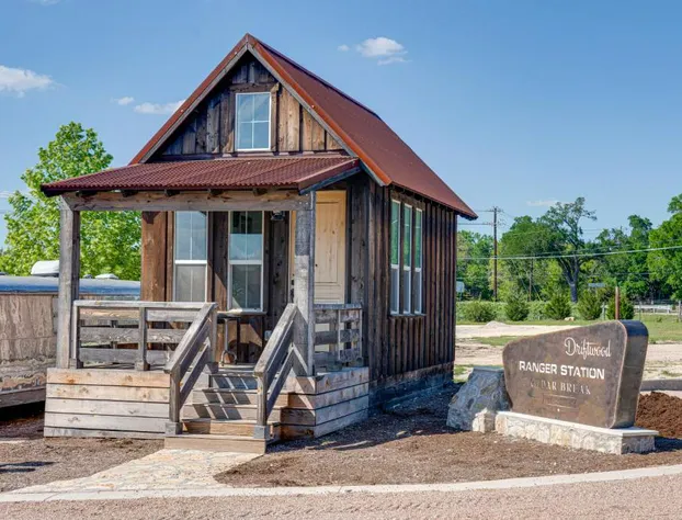 Cedar Break at Howard Ranch hotel detail image 4