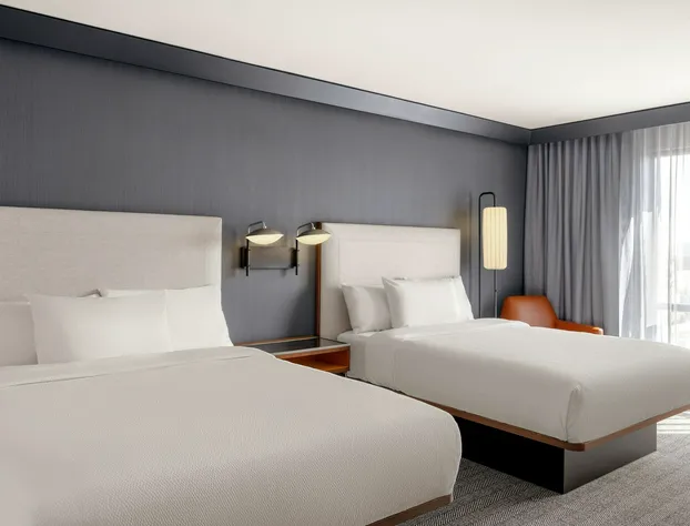 Courtyard by Marriott Milwaukee Brookfield at Poplar Creek hotel detail image 2