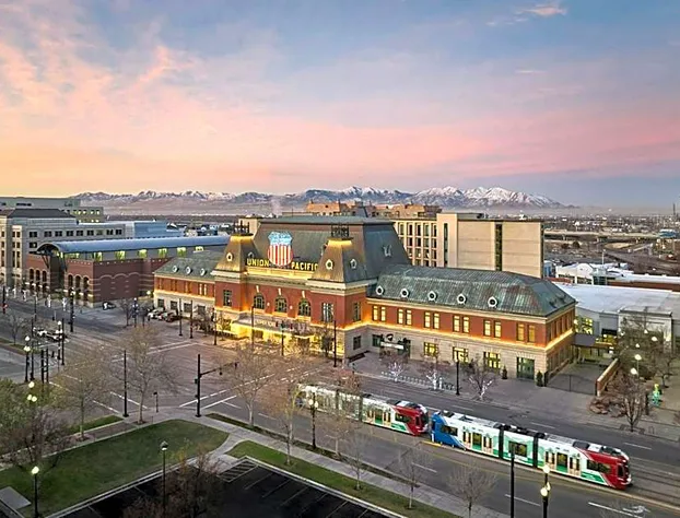 Asher Adams, Autograph Collection hotel detail image 3