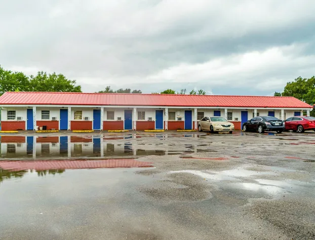 Budget Inn By OYO Palestine Tx Hwy 79 hotel detail image 2