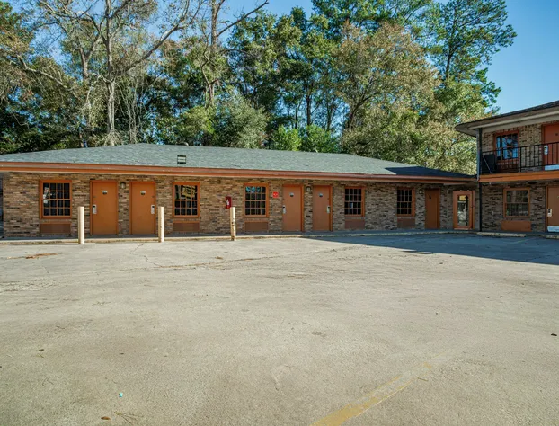 Southern Inn By OYO Walterboro I-95 hotel detail image 2