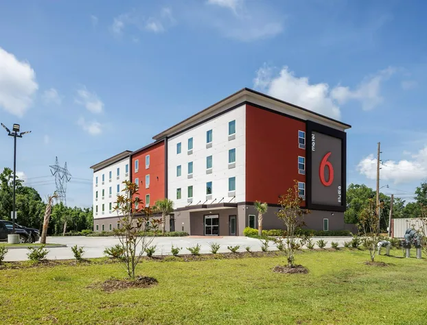 Studio 6 Gonzales, La - Baton Rouge/Geismar/Prairieville I-10 hotel detail image 1