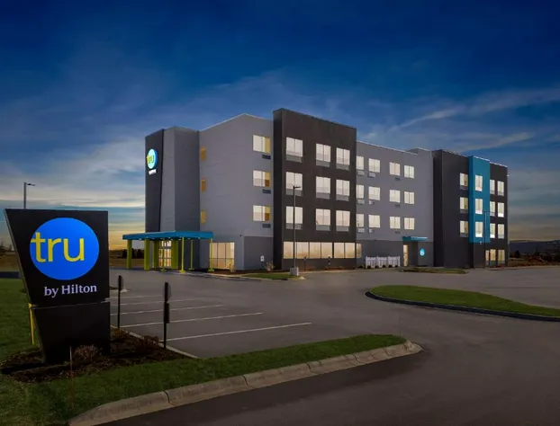 Tru By Hilton Dixon hotel detail image 1