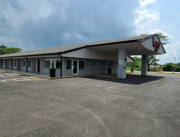 Red Roof Inn Byron hotel detail image 1