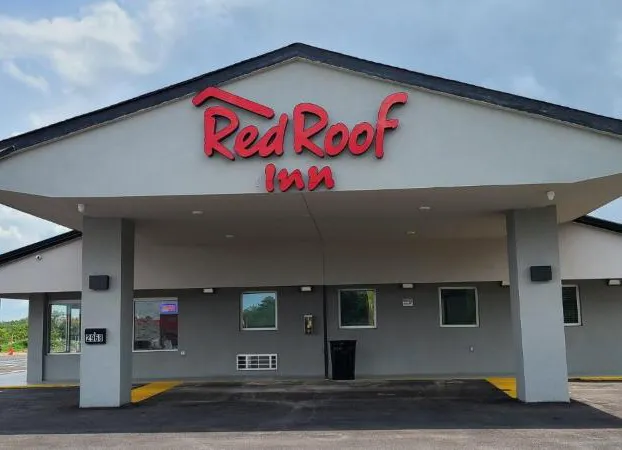 Red Roof Inn Byron hotel detail image 1
