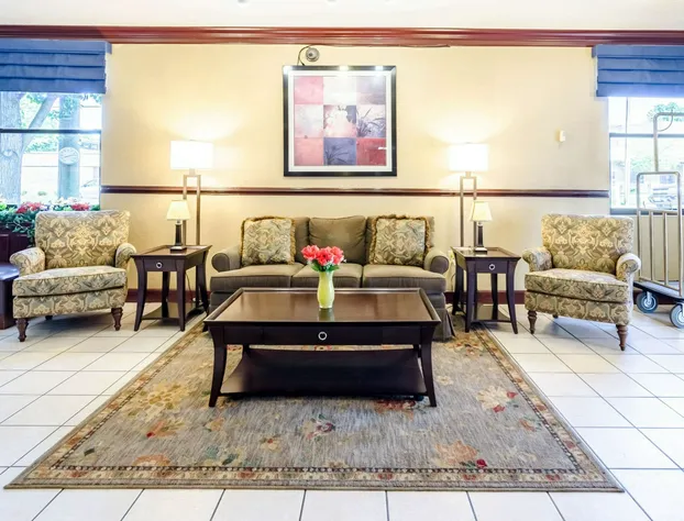 Quality Inn Lynchburg near University hotel detail image 4