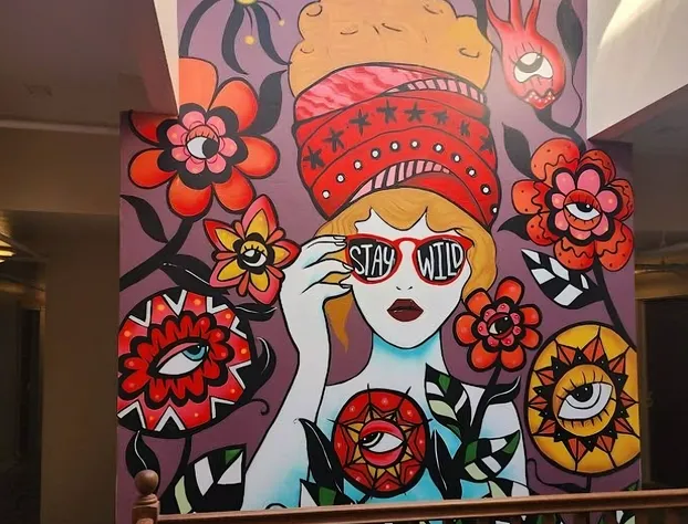 Somerset hotel detail image 1