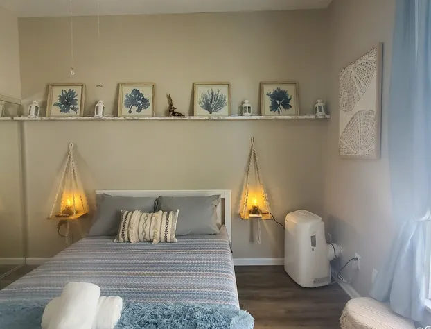 Somerset hotel detail image 3