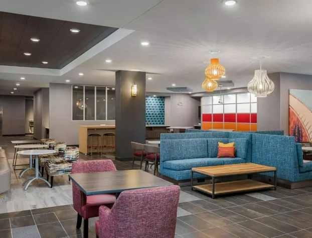 Home2 Suites BY Hilton Phoenix Midtown hotel detail image 4