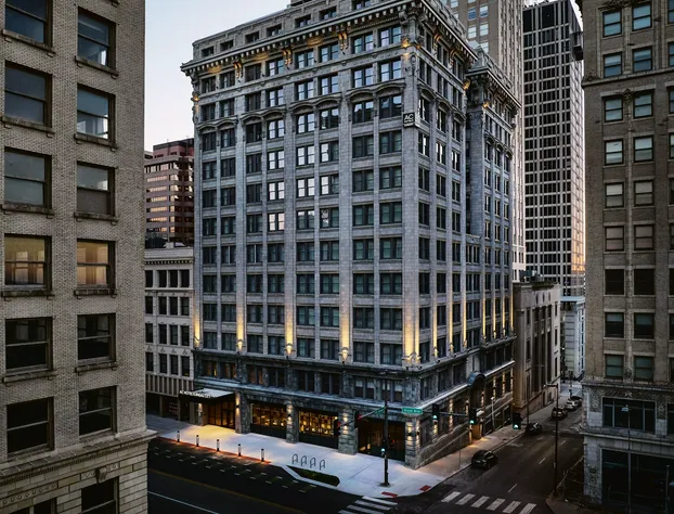 AC Hotel by Marriott Kansas City Downtown hotel detail image 1