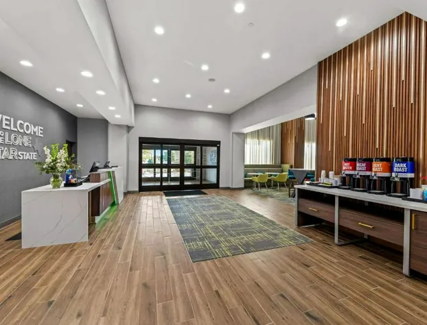 Hampton Inn & Suites Sherman hotel detail image 2