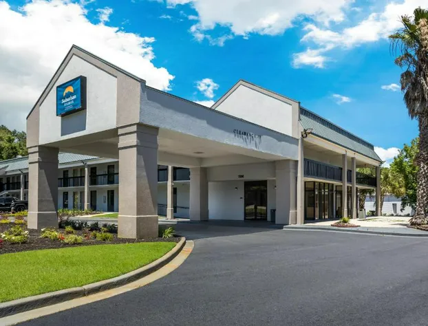 Suburban Studios Hinesville - Fort Stewart Area hotel detail image 3