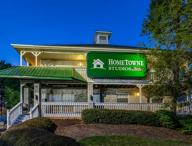 HomeTowne Studios by Red Roof Atlanta NE - Norcross South hotel detail image 1