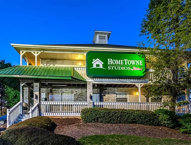 HomeTowne Studios by Red Roof Atlanta NE - Norcross South hotel detail image 2