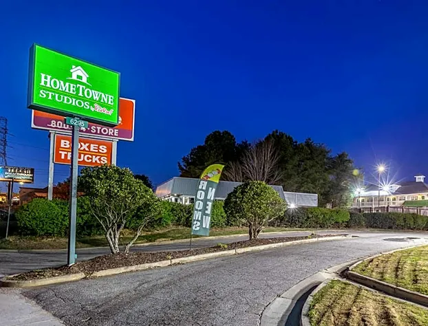 HomeTowne Studios by Red Roof Atlanta NE - Norcross South hotel detail image 4