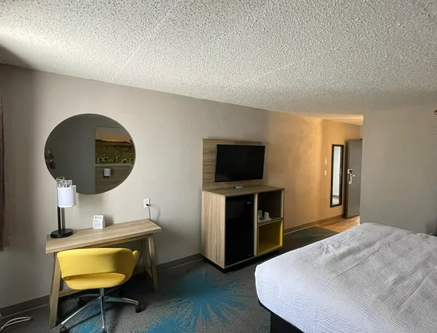 Days Inn by Wyndham Mandan Bismarck Area hotel detail image 4