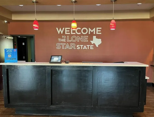 Quality Inn & Suites hotel detail image 4