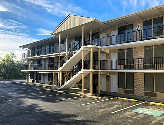 APM Inn and Suites hotel detail image 2