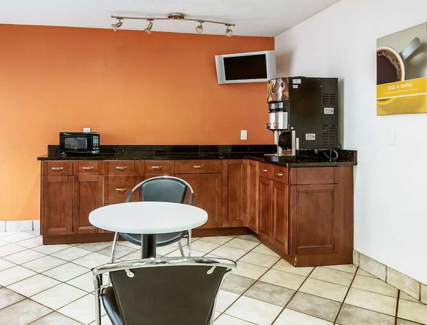 Motel6 Dayton Englewood hotel detail image 3